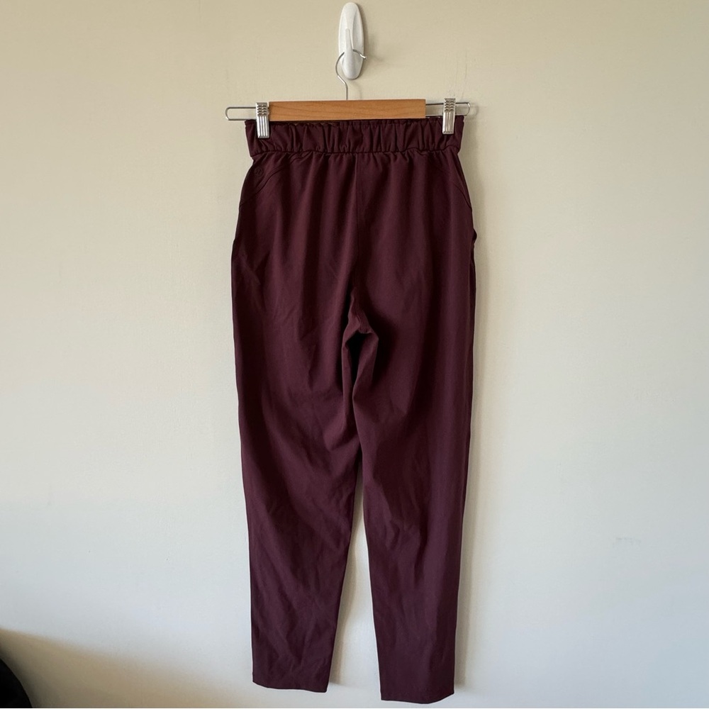 Lululemon pants size 2